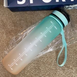 Brand new ombré colored water bottle